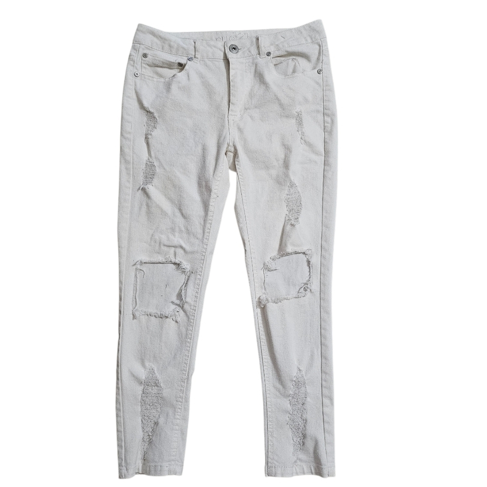 Rue21 White Distressed Boyfriend Ankle Cut Jeans